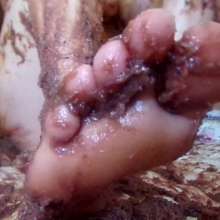 Big_Tits_Gunge: Lauren Topless In Her Sticky and Sweet Foot Fetish Video