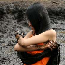 dlodoski: May in Boots, Messy Glamour in Peat (photos)