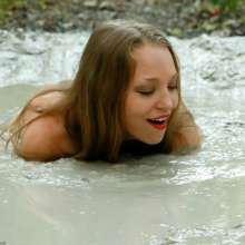 dlodoski: Saraliz, Sinking About You in Deep Clay--Photos