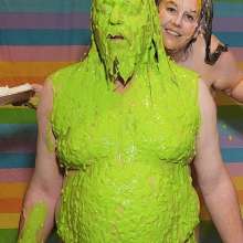 The_Intrigued_WAMers: Pies and Slime!