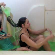 Larzstord: Stretchy Slime in Latex