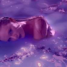 LifeIsGoo: Taylor Swift in Lavender Haze