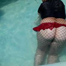 Darkabyss445: Wet Beauty in Solo Masturbation and Foreplay in Pool