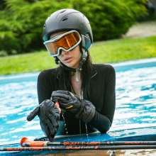 wet.look.me: Wetlook girl in ski suit gets wet in pool | Wetlook.biz