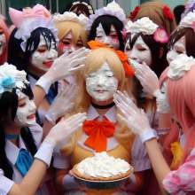 Boypiewonder: Cosplay pies!