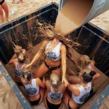 Bobographer: In The Bin game show--Mud