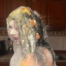 Wam Bagheera Studio: Crazy Moana Destroys Her Hair with 30 Eggs and 2kg of Flour