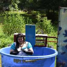 JD and Messy Andi: Alice in Wonderland Dunking!