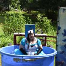 JD and Messy Andi: Alice in Wonderland Dunking!