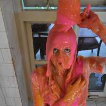 eileenvogel: W442 Eileen take a gunge bath in white pants 2024