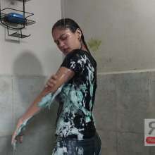 Ready2Wam Studio: Katty Gets Wet After Her First Mess Ever