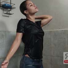 Ready2Wam Studio: Katty Gets Wet After Her First Mess Ever