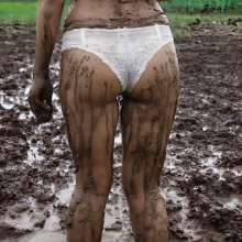 16parkvilla: Muddy White Lingerie