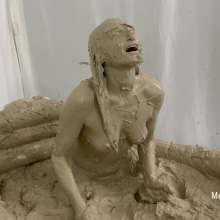 Messygirl: Mud Loving Bella Luxx