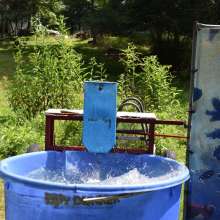 JD and Messy Andi: Alice in Wonderland Dunking!