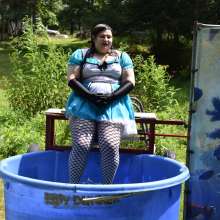 JD and Messy Andi: Alice in Wonderland Dunking!