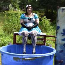 JD and Messy Andi: Alice in Wonderland Dunking!
