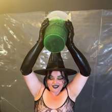 MissNoire - EffToy: Witches Goo
