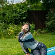 wet.look.me: Wetlook girl in patterned pants and Sweat-shirt | Wetlook.biz