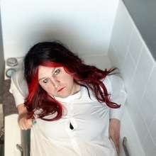 steff383: Steff has a bath
