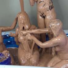 Jayce: 4 Girls, 4 New Toys-New Gunge with Huge-Long Pours!
