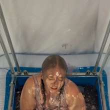 CheekyLuna: CheekyLuna's Cake Sit Gunge Tank Playtime
