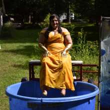JD and Messy Andi: Dreaming of warmer weather with a formal dunking!