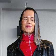 WAM Photography: WAM Photography--Marketa gets wet