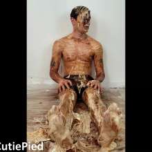 Cutiepied-production: Guillaume 5 : Push-up and Messy Feet