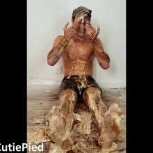 Cutiepied-production: Guillaume 5 : Push-up and Messy Feet