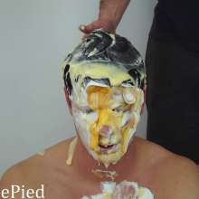 Cutiepied-production: Guillaume 5 : Push-up and Messy Feet