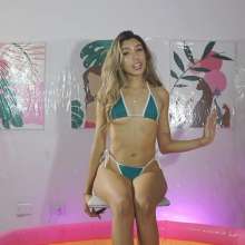 Splat Network: Martina's Sexy Green Sliming