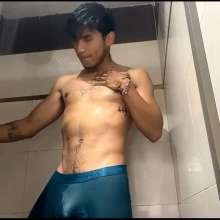 WETColours: Mike Takes a Shower in a White T-shirt
