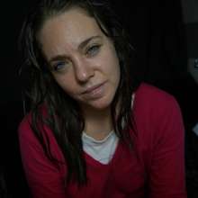 Ag Italian Wetlook: Federica fully-clothed in Jacuzzi