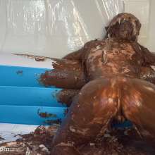 Messy Temptress: Naked and Naughty in Nutella + Cream Pies (I Got SO Messy!)