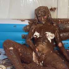 Messy Temptress: Naked and Naughty in Nutella + Cream Pies (I Got SO Messy!)
