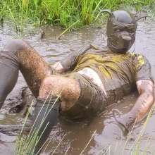 napingunge: Peter Barker's Muddy Walk