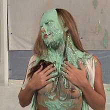 Anglefan: Renna Ryann self slime video