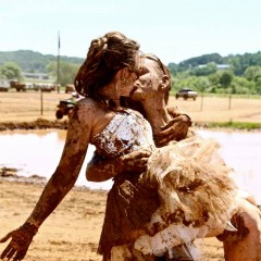 wambob: Muddy trash the dress find