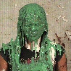 Anglefan.com: Nice pie facial for Danielle!