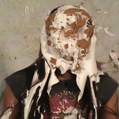 Anglefan.com: Nice pie facial for Danielle!