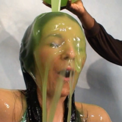 noise: This Year In GungeGirls.com