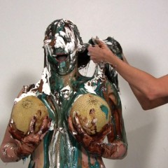 Messygirl: Pics from this weeks Messygirl.com update
