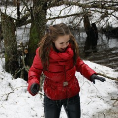 Adventureinwellies: WAM lady in red jacket and a nice wellies :)