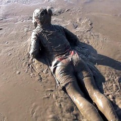 LisaMoomin: Muddy Shoot Of A Shoot..