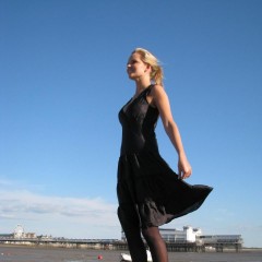LisaMoomin: Muddy Little Black Dresses.