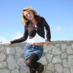 LisaMoomin: Girls In Boots In Pools.