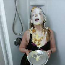MessyAllure: Messy Sarah