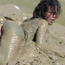 FOXY: Videos with Marion in deep mud