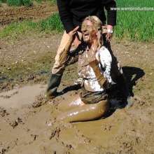 WSMProductions: Mrs. Custard Couple shows what a Mud Slut she is--wsm